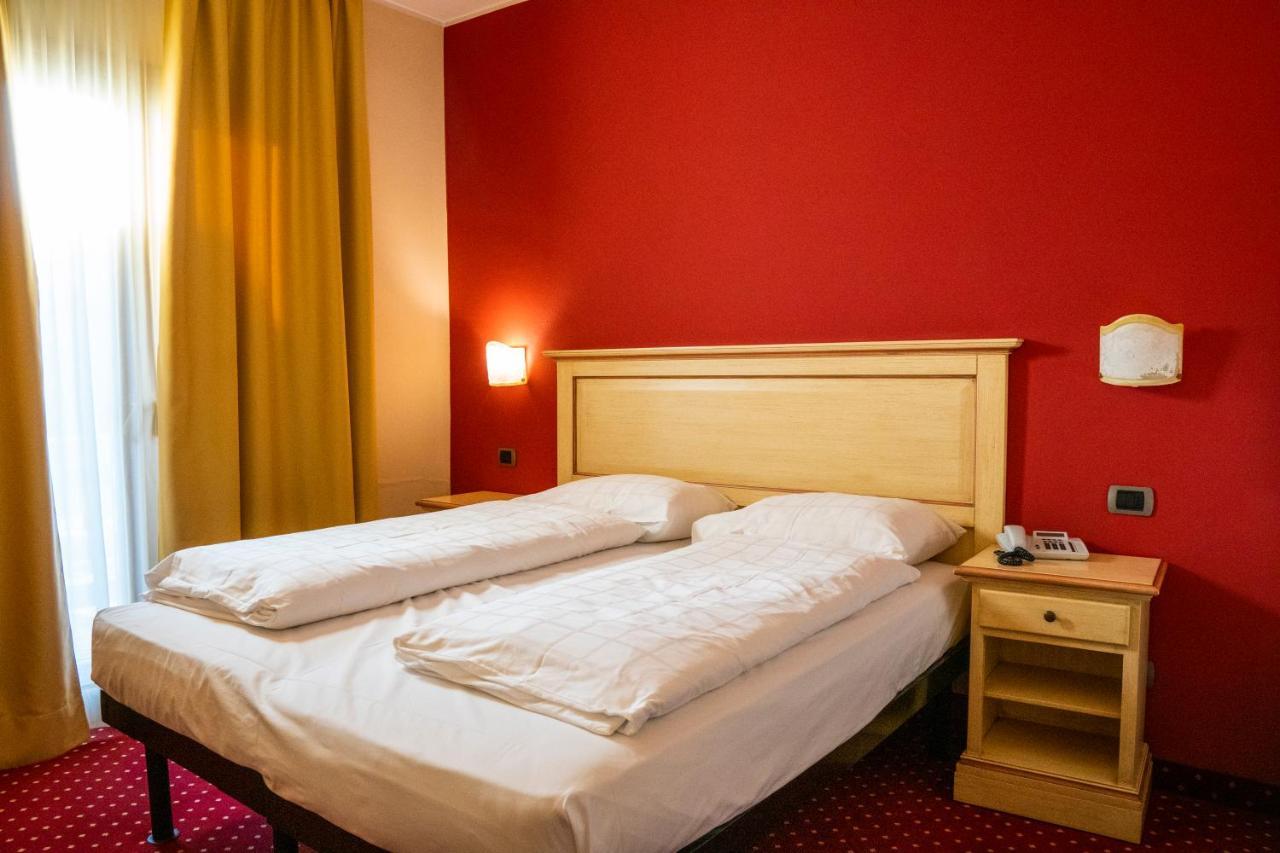 Hotel Bellavista Понте ди Леньо Екстериор снимка